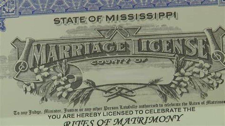 Are marriage licenses public record in Mississippi?
