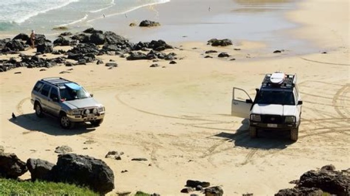 Can you drive on the Broomway?