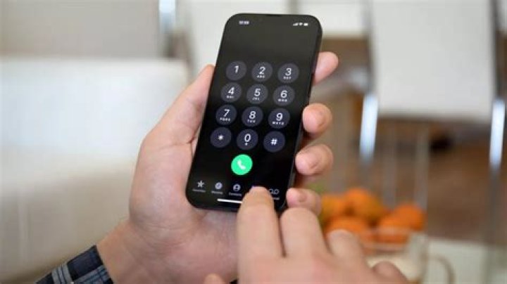Can you speed dial on an iPhone?