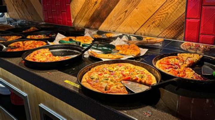 Do Pizza Hut buffets still exist?