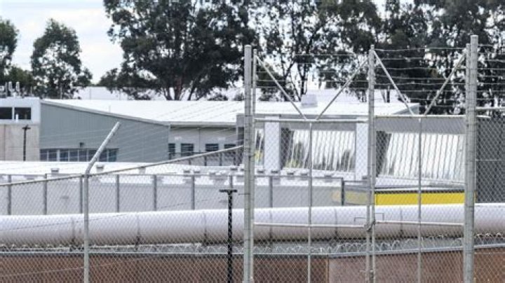 Does Australia have privately run prisons?