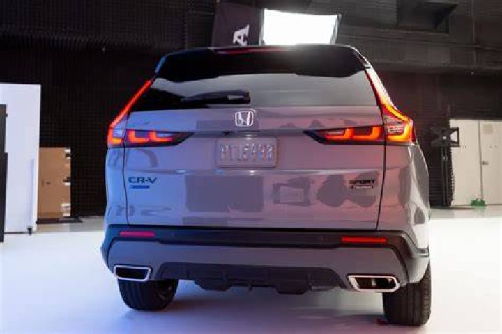 Does Honda CR-V have rear entertainment?