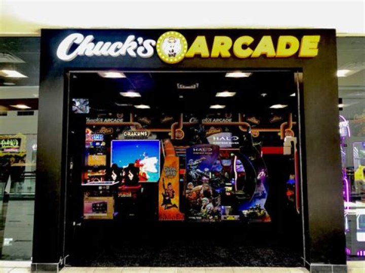 Does Penn Square Mall have an arcade?