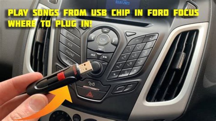 Does the 2007 Ford Fusion have an AUX input?