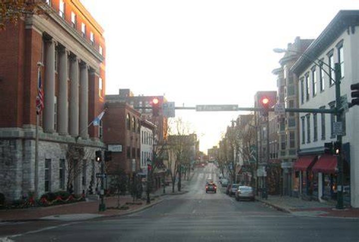How far is Frederick Maryland Hagerstown MD?
