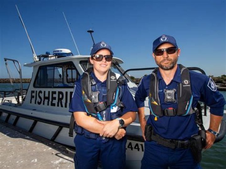 How much does a fisheries officer make in Victoria?