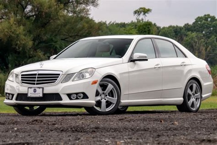 Is 2010 Mercedes E350 a good car?