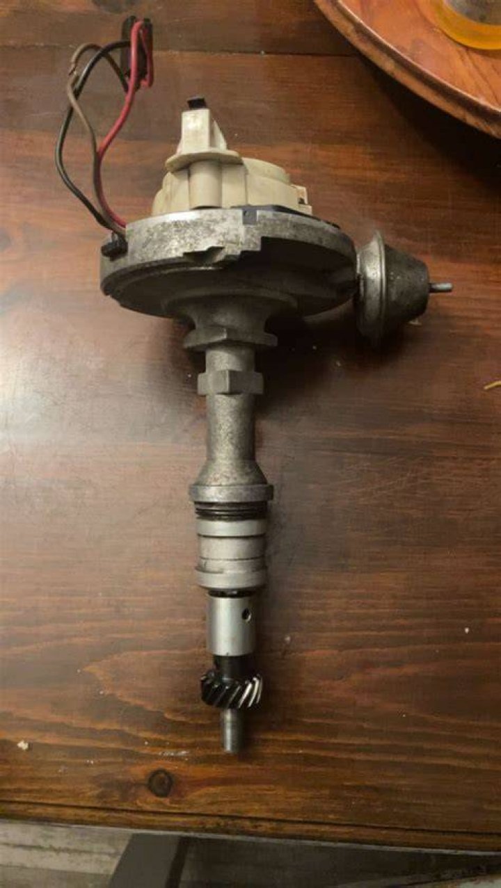 Is 302 and 351 distributor the same?