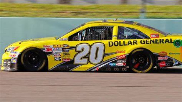 Is Kenseth racing in 2021?