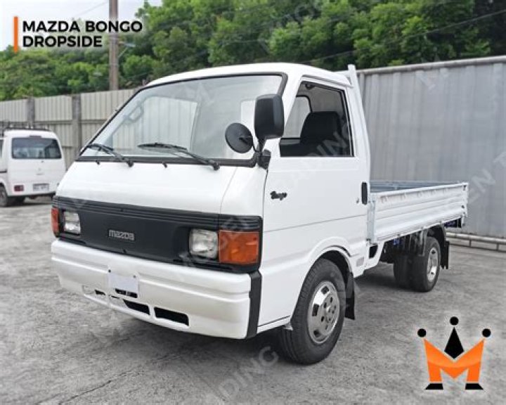 Is Mazda Bongo 4wd?