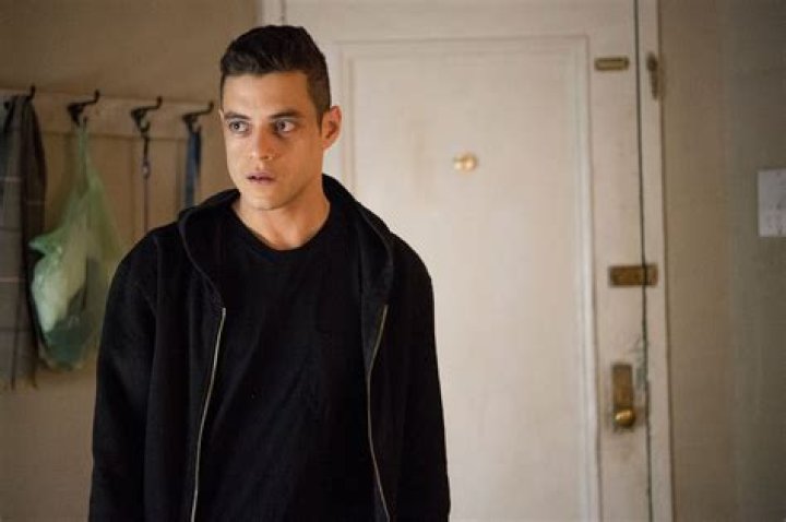 Is Rami Malek a robot in Mr Robot?