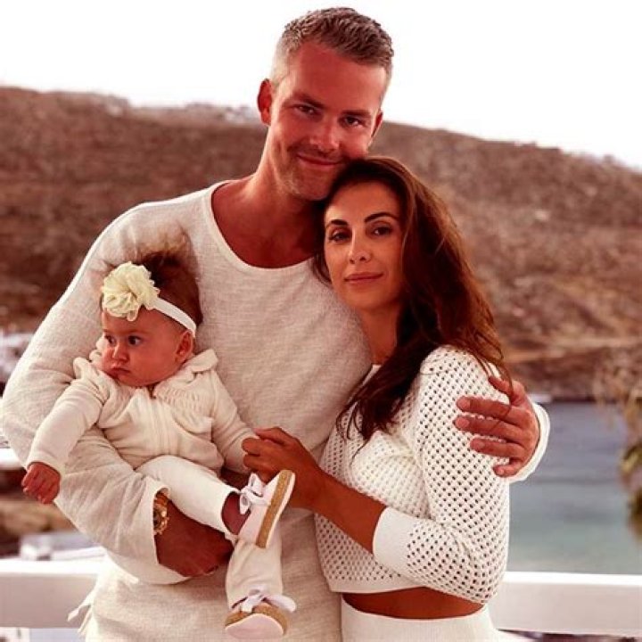 Ryan Serhant Wife Emilia Bechrakis Net Worth, Husband, Baby, Married, Family, Bio