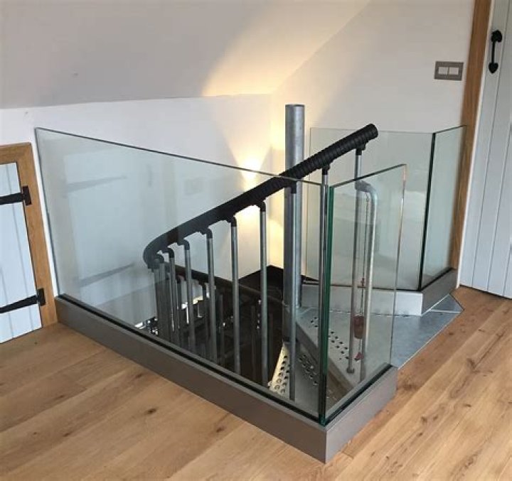 What are the types of railings?