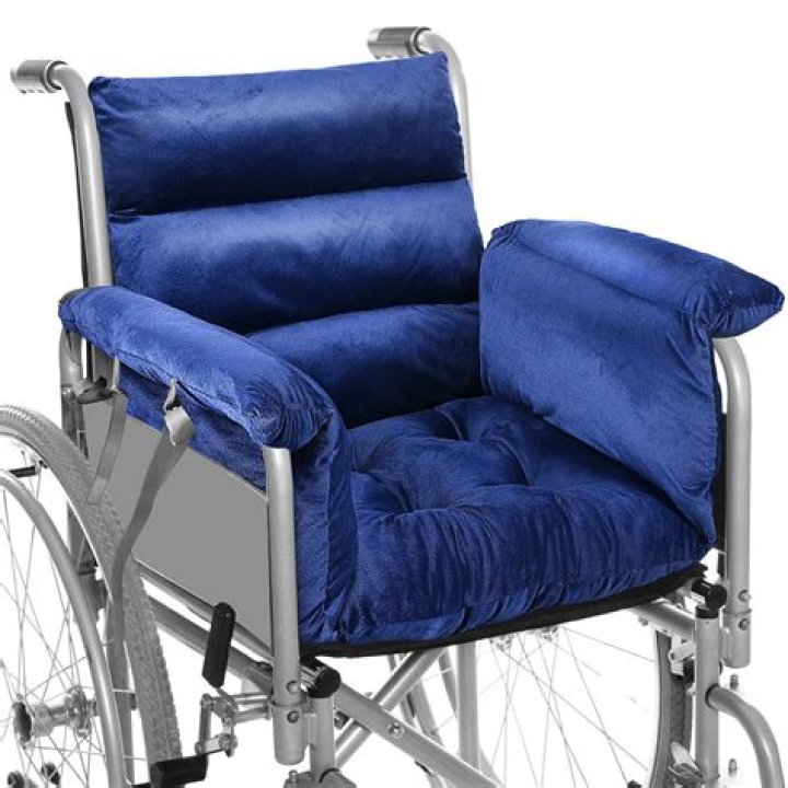What color is a wheelchair sign?