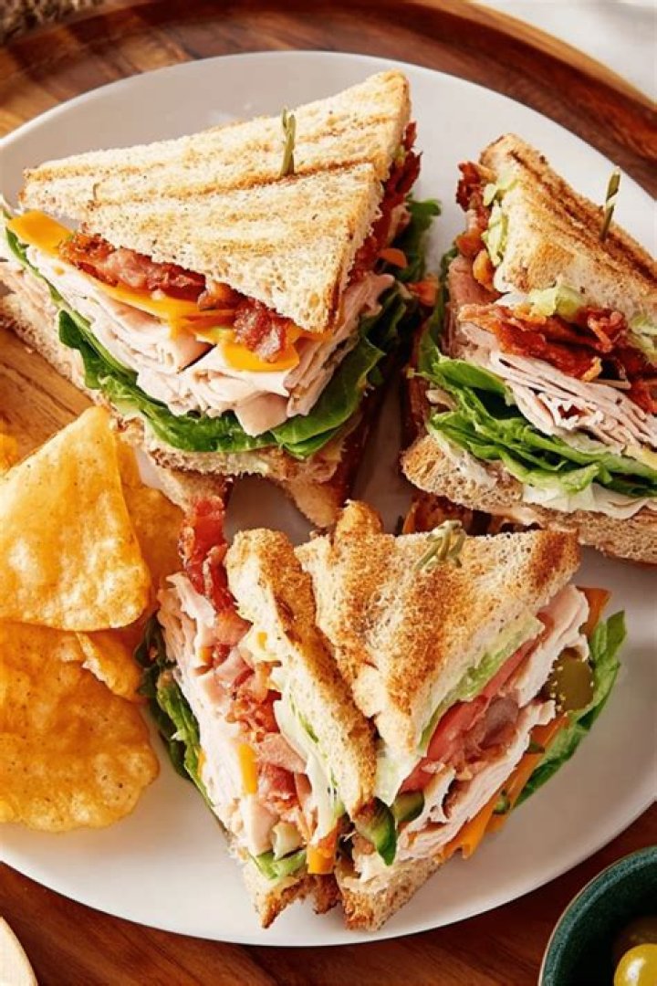 What makes a club sandwich a club sandwich?