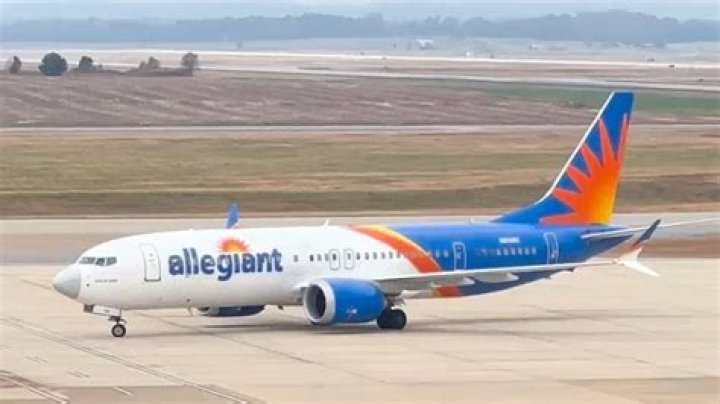 What planes do Allegiant use?