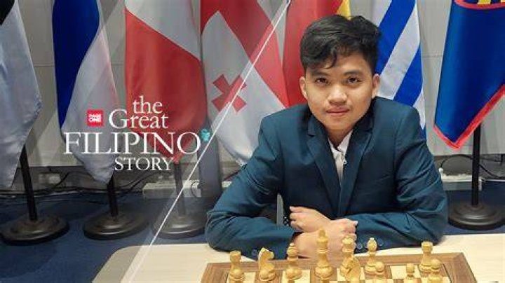 Who is the highest rated Filipino chess player?