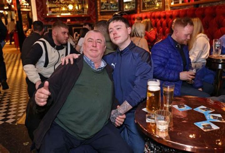 Who owns Harp Bar Belfast?
