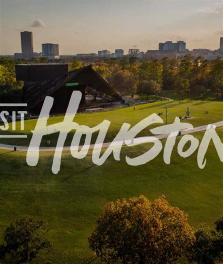 Who provides water in Houston?